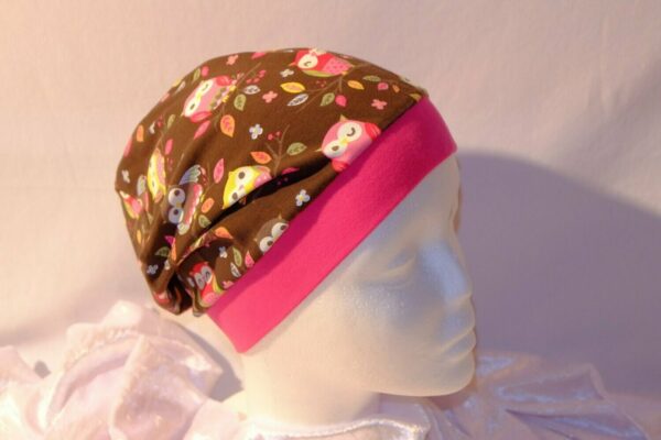 Mütze mit Eulen und pinken Bündchen gr. 54 – Bild 3