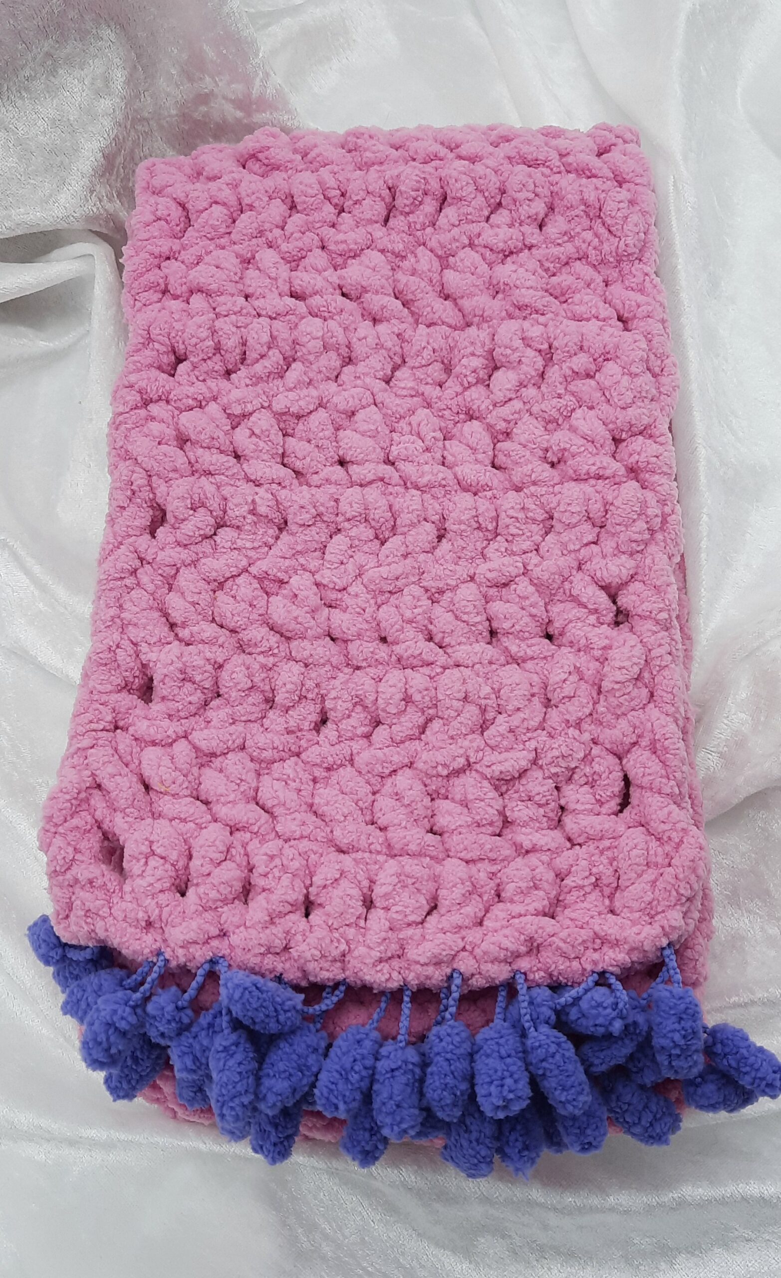 Dicker Kuscheliger Schal aus Chenille – Bild 3