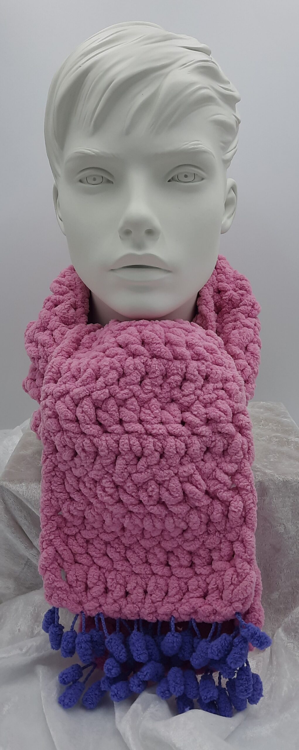 Dicker Kuscheliger Schal aus Chenille – Bild 5