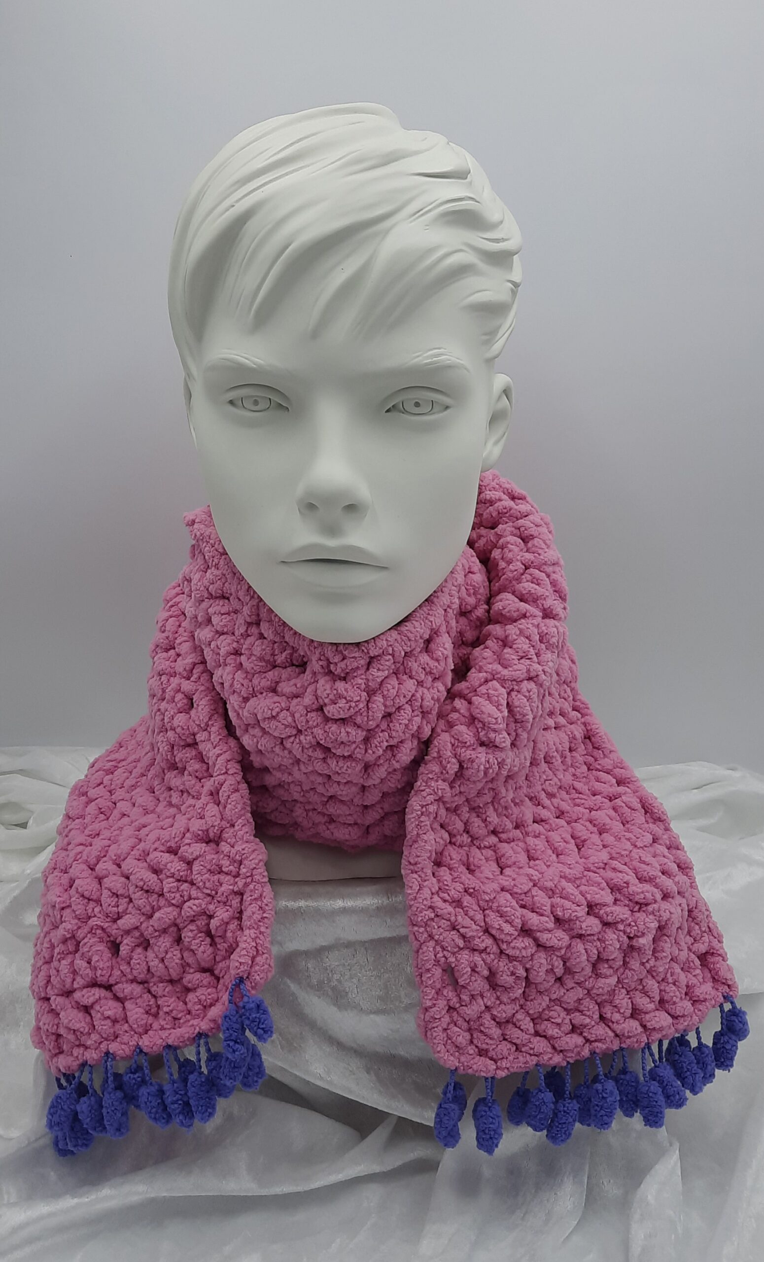 Dicker Kuscheliger Schal aus Chenille – Bild 6